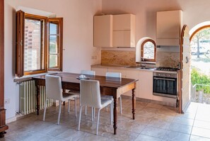 Microwave, oven, stovetop