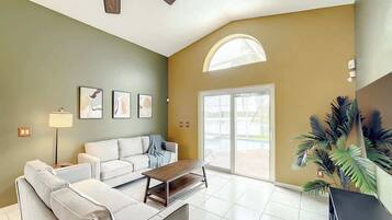 Televisión y oficina