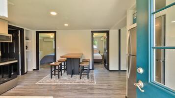 3 chambres, lit parapluie, Wi-Fi, draps fournis
