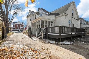 Exterior - Charming Victorian Home Near Downtown & Trails (Big Rapids)