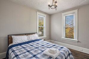 5 dormitorios, Internet, ropa de cama