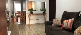 Casa Aconchegante Com 3 Quartos Em Localização Privilegiada