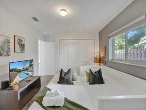 3 Schlafzimmer, Schreibtisch, Bügeleisen/Bügelbrett, kostenloses WLAN