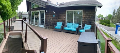 Brechin. Waterfront Cottage 4 BD in Brechin