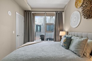 Apartment - Downtown Calgary Apartments (Calgary)