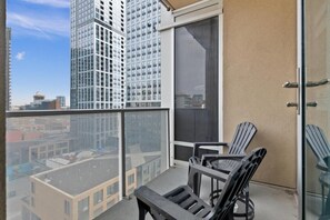 Apartment - Downtown Calgary Apartments (Calgary)