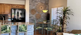 Walk to the Lake Cool Condo
