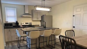 茶具/咖啡用具、冰箱、微波炉、烤箱