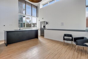 Apartment | 4 bedrooms - Gorgeous Downtown Calgary Condos (Calgary)