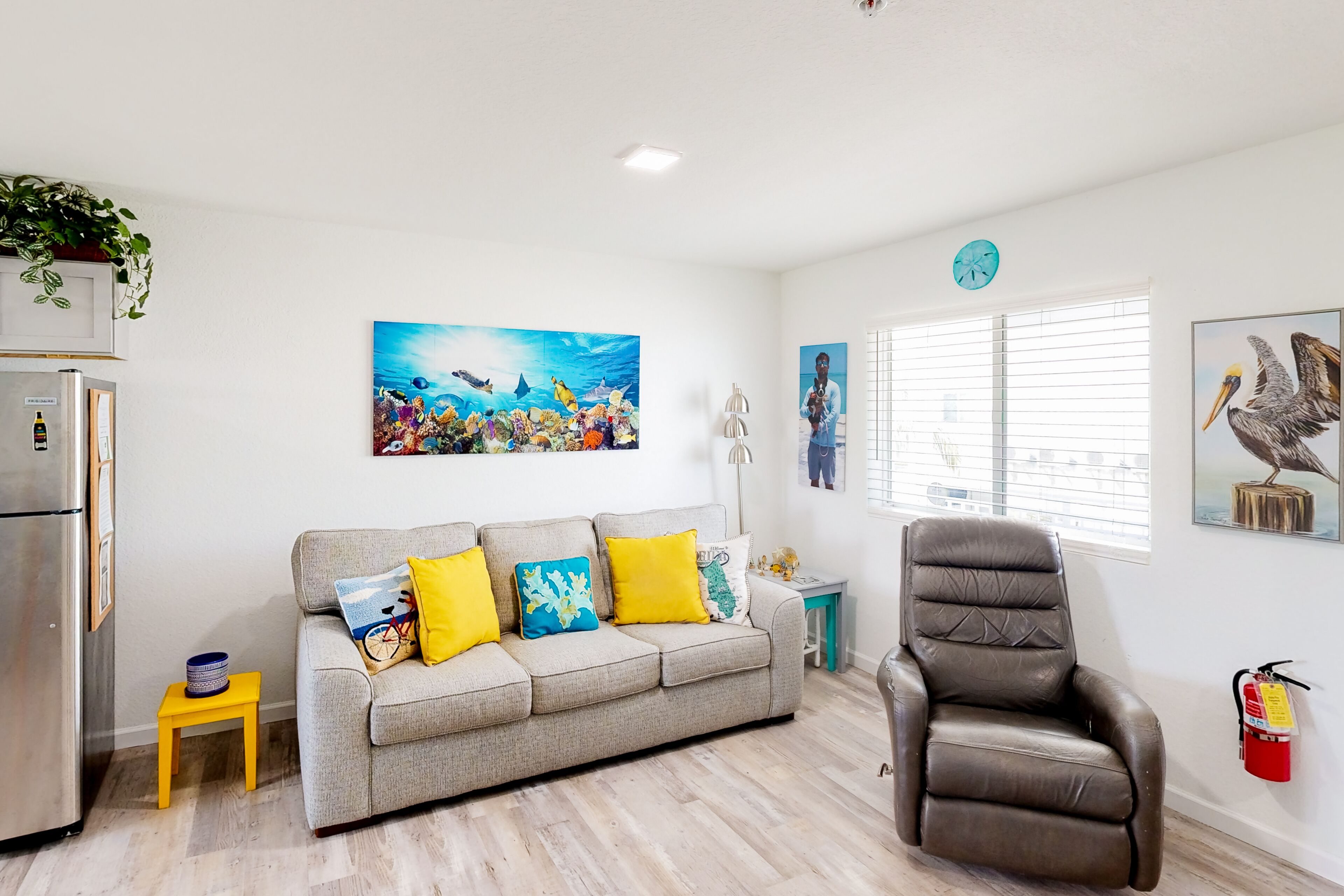 Newly built, two-story condo with ocean view, pool & prime Marathon location