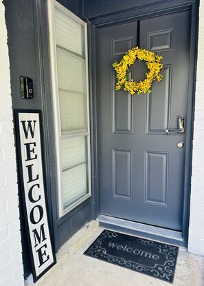 Exterior detail - Renovated retreat 5 minutes or less from hospitals, highways, & foodie markets! (Carrollton)