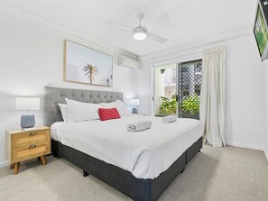 2 chambres, fer et planche à repasser, Wi-Fi gratuit, draps fournis