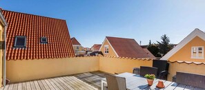 Outdoor dining - Penthouse in Skagen with private sun terrace (Skagen)