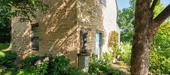 Historic stone cabin near Bourbon Trail on private 13 acre estate property!