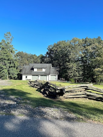 Exterior. Mountain Retreat- 2BR Near Amicalola Falls & Dahlonega Wineries- Sleeps 5