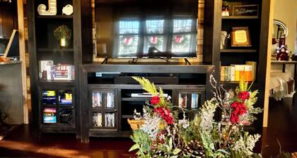 Cozy Two Bedroom Guest Apartment in the North Georgia Mountains