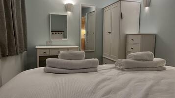 1 多间卧室、熨斗/熨衣板、WiFi、床单