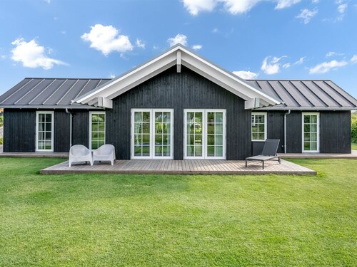 "Bryngeir" - 750m from the sea by Interhome