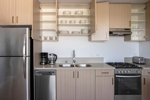 Fridge, microwave, oven, dishwasher