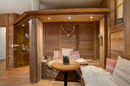 Black Forest Lodge Apartment on the Lower Ground Floor