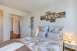 1 slaapkamer, een strijkplank/strijkijzer, gratis wifi, beddengoed