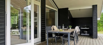 "Hunlef" - 400m from the sea by Interhome