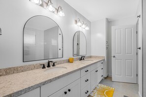 Hair dryer, towels - Renovated home on corner lot with Bali Hai view, amazing lanais & great location (Princeville)