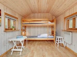 4 bedrooms, WiFi
