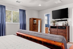 2 عدّة غرف نوم وسرير سفر وواي فاي مجانًا وملاءات أسرّة