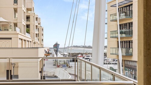 Belle Escapes - Glenelg Shores Family Stay