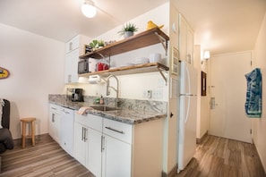 Fridge, microwave, dishwasher, coffee/tea maker