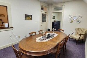 تناول الطعام