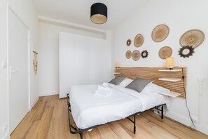 1 bedroom, iron/ironing board, Internet, bed sheets