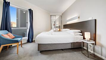 1 Schlafzimmer, Schreibtisch, Bügeleisen/Bügelbrett, WLAN