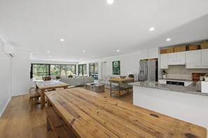 Interior - Country Estate in hunter valley with 23 rooms, 2 heated pools, basketball court  (Lovedale)