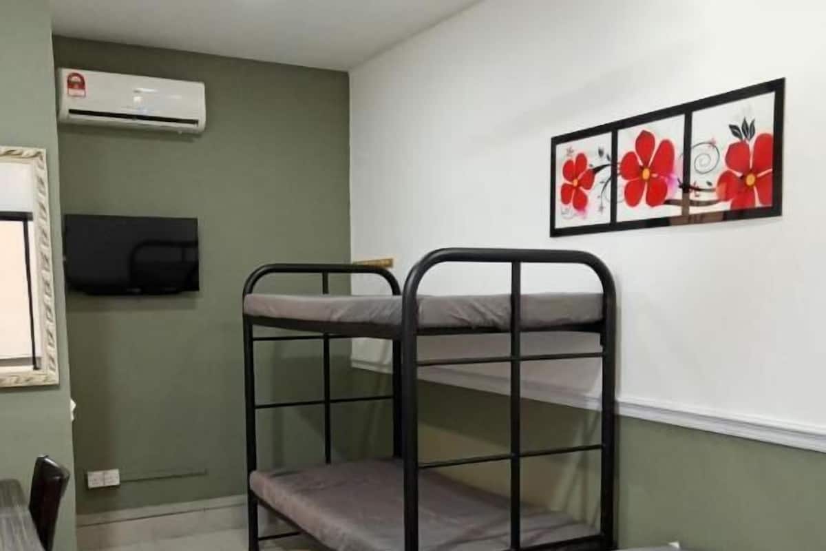 Desk, free WiFi, bed sheets