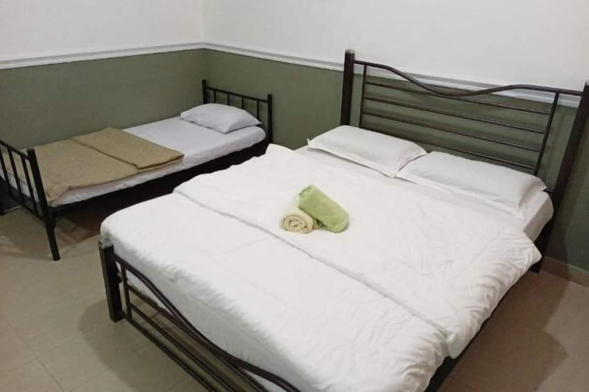Desk, free WiFi, bed sheets