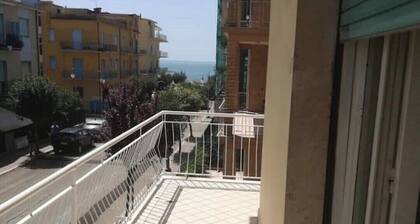 Apartment 50 mt from the sea