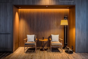 Executive 4 Bedroom Suite with Onsen Annupuri View, Non Smoking | Living area