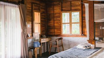 Signature Double Room, Multiple Beds, Garden View, Garden Area | 1 bedroom, individually decorated, individually furnished, desk