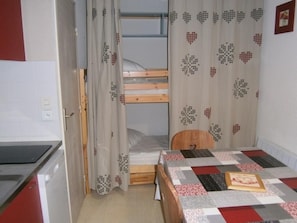 1 camera