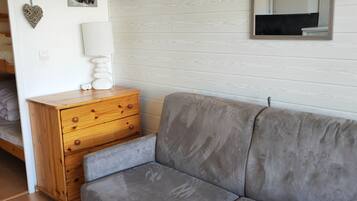 Télévision, table de tennis de table