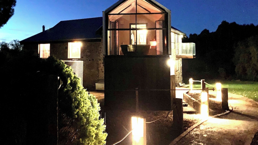 Old Chaff Mill Retreat - - luxury vineyard accommodation