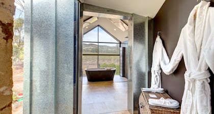 Old Chaff Mill Retreat - - luxury vineyard accommodation