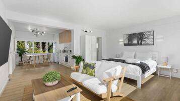 1 bedroom, desk, iron/ironing board, WiFi