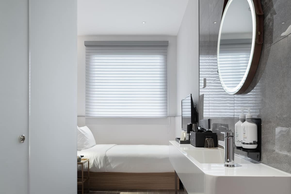 Blackout curtains, soundproofing, free WiFi, bed sheets