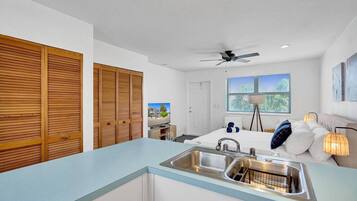Iron/ironing board, travel crib, WiFi, bed sheets