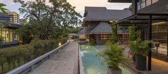 Phrip Phri Luxury Pool Villas