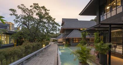 Phrip Phri Luxury Pool Villas