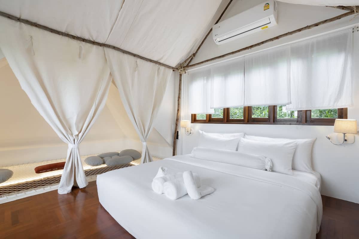 Three-Bedroom Pool Villa | Con arredamento individuale, una scrivania, Wi-Fi gratuito, lenzuola